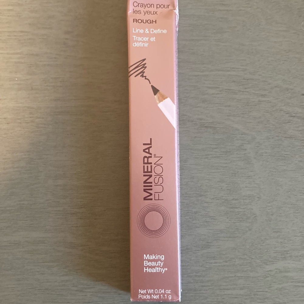 Mineral Fusion Rough Eye Pencil